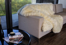 Load image into Gallery viewer, Minx Throw - ecoVert