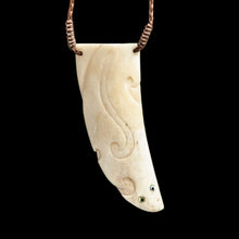 Load image into Gallery viewer, Rei-Puta, Niho Tohora - bone pendant by Anthony Bray-Heta-0